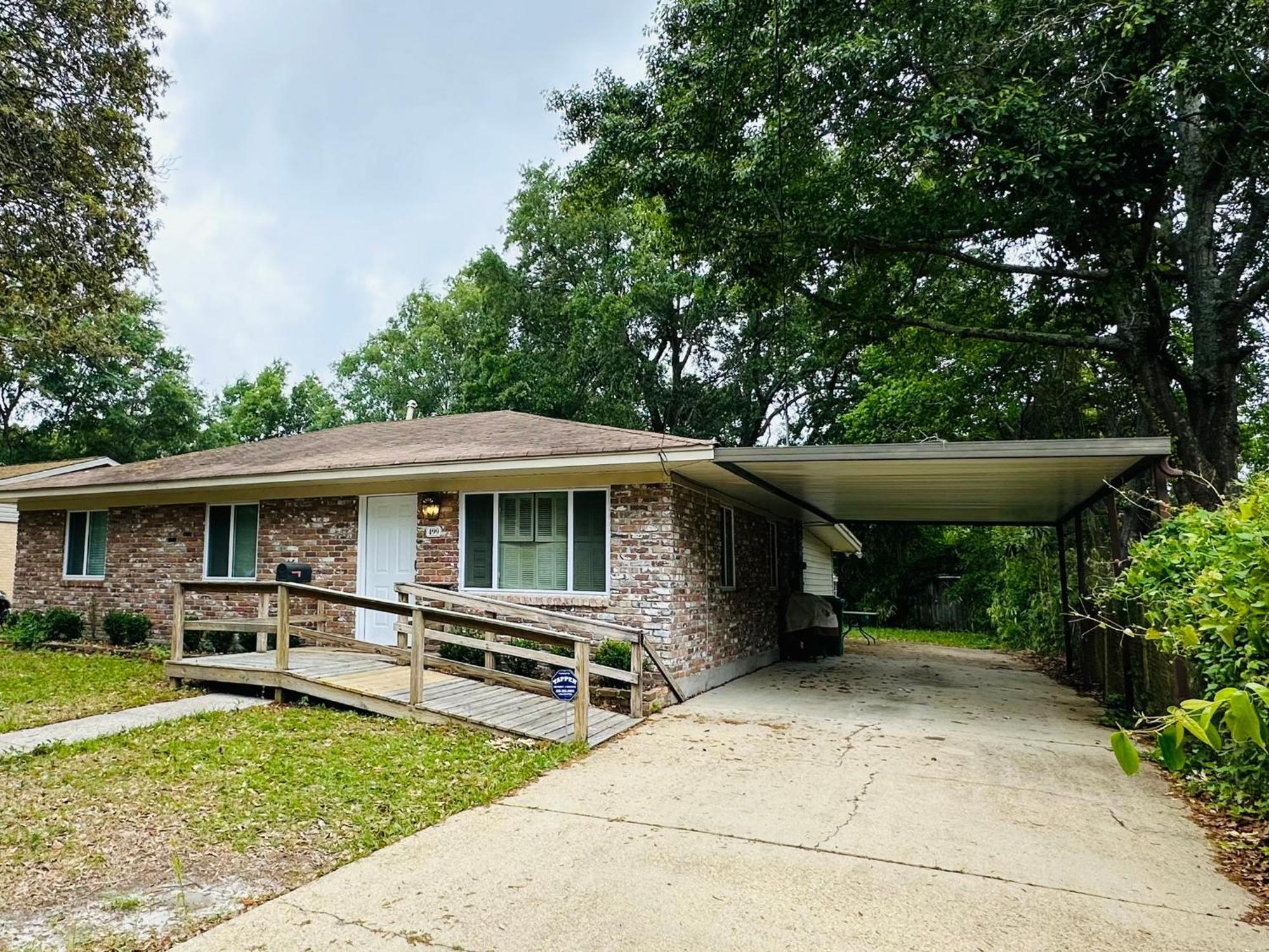 Feels Like Home Escape, 1/2 Mile To Beach Gulfport Exterior foto